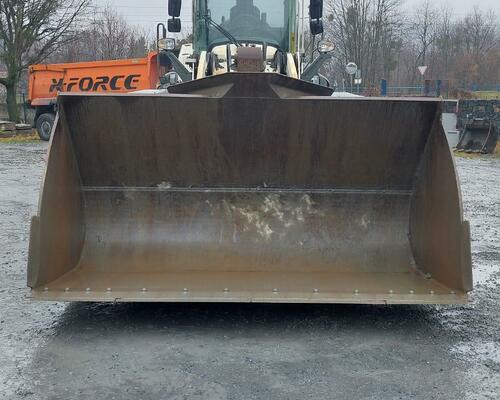 LIEBHERR L 580 X POWER