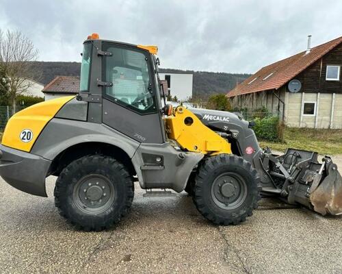 Mecalac AS 700
