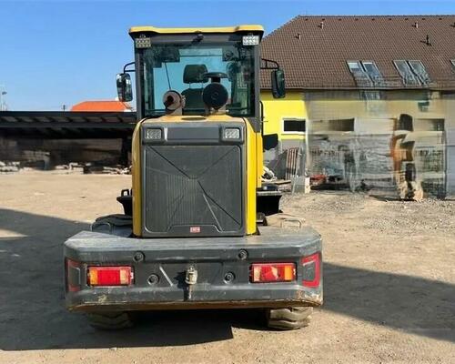 Nakladač Crona CR 2000