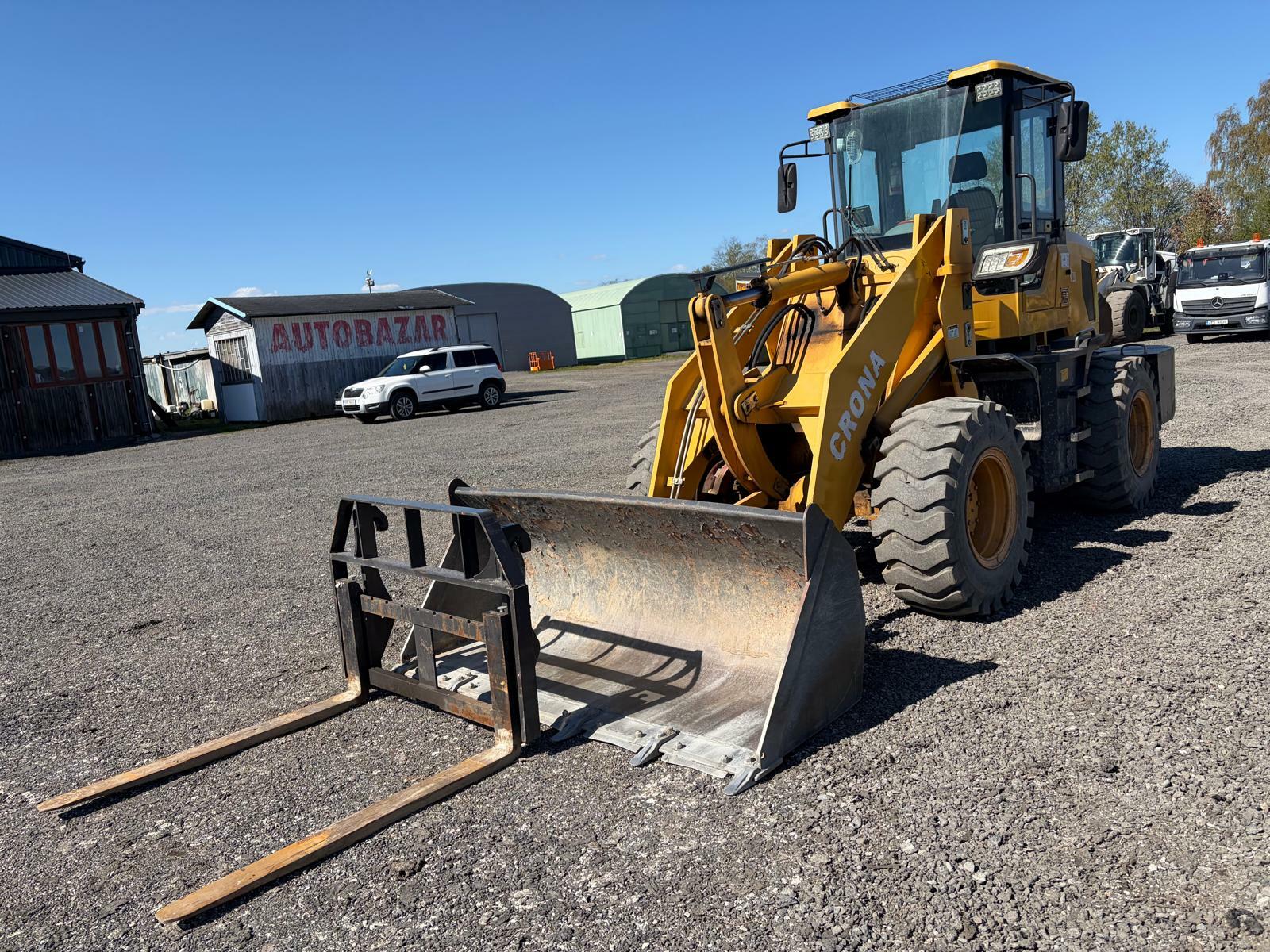 Nakladač Crona CR 2000+LŽÍCE A VIDLE 