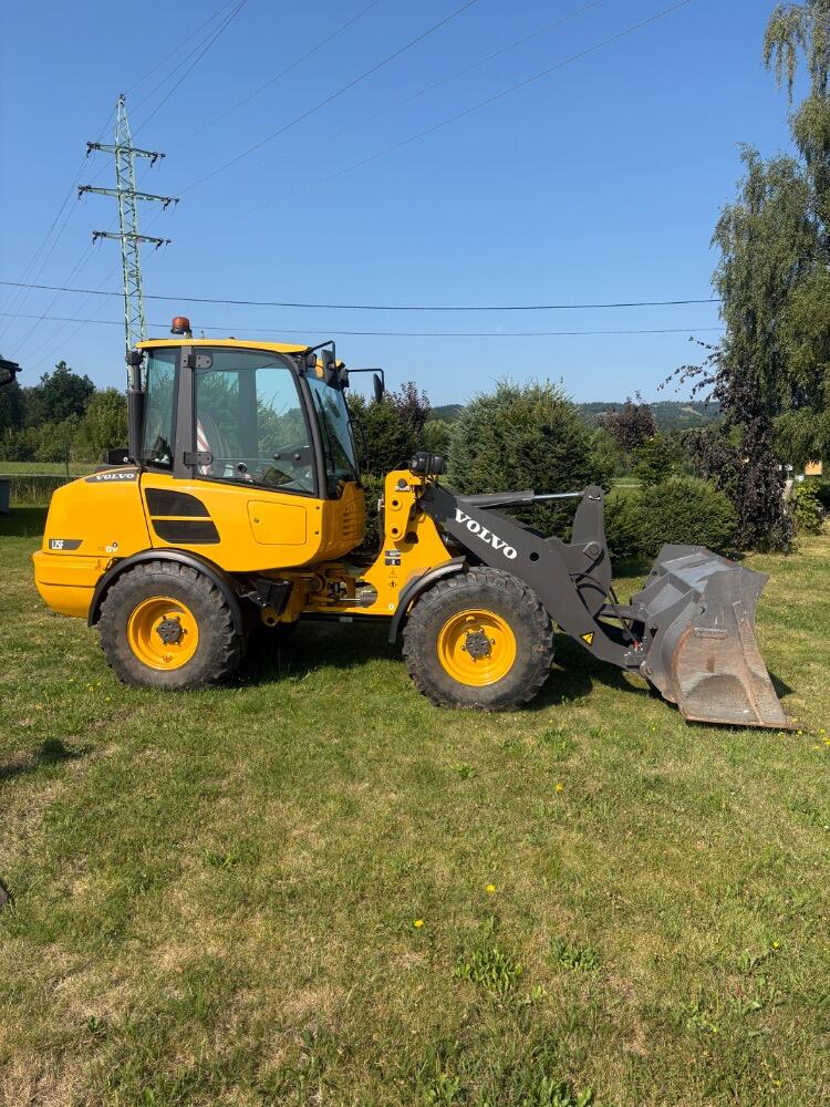 VOLVO L 25F