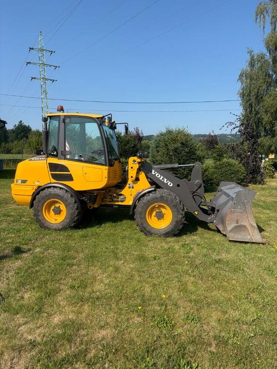VOLVO L 25F