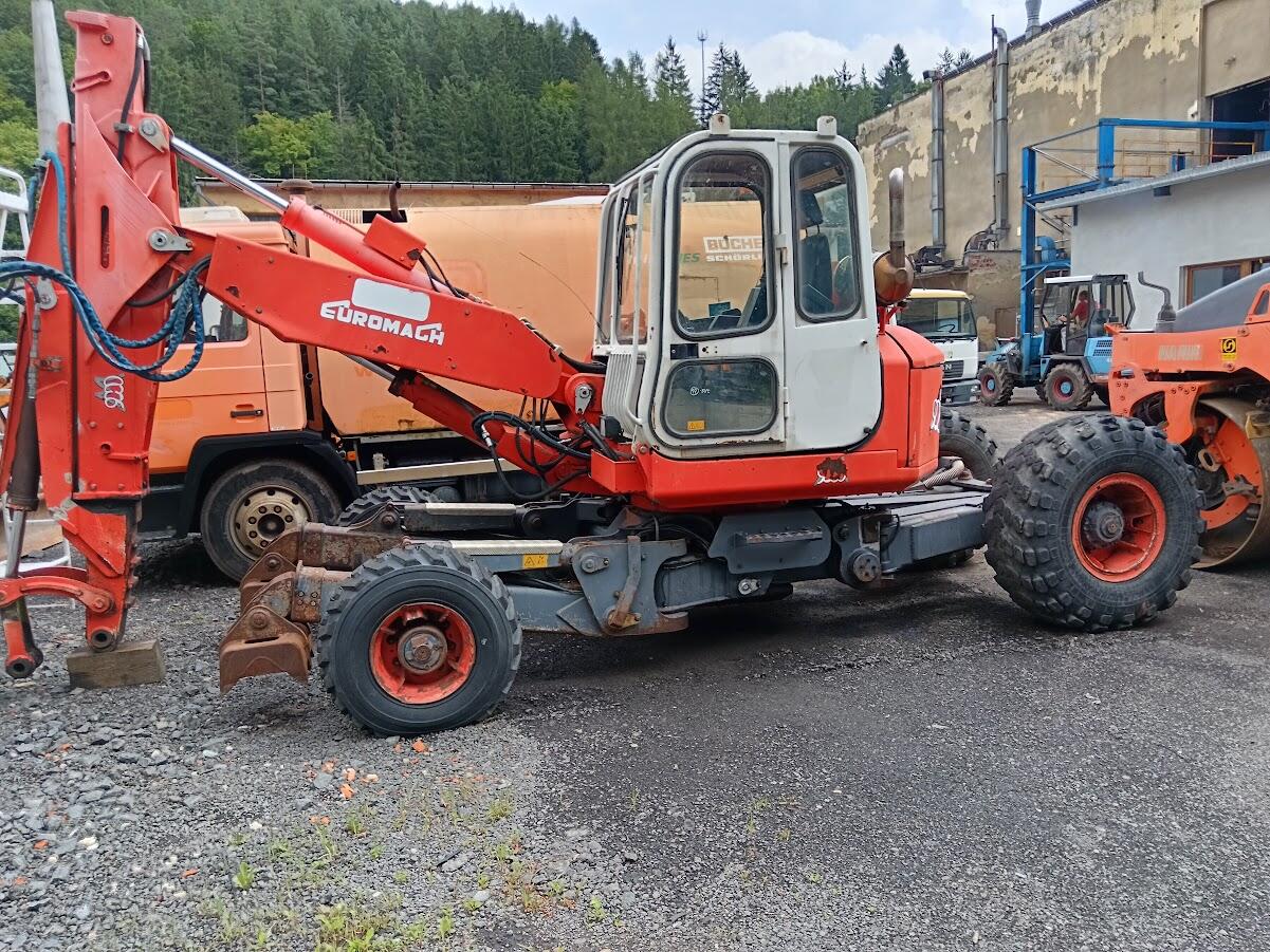 Euromach 9000 4x4 