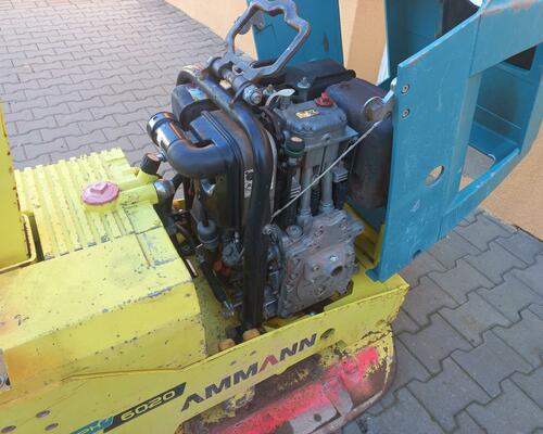 Vibrační deska Ammann APH 6020.
