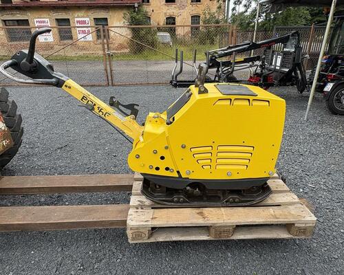 Vibrační deska BOMAG BPR 45/55D