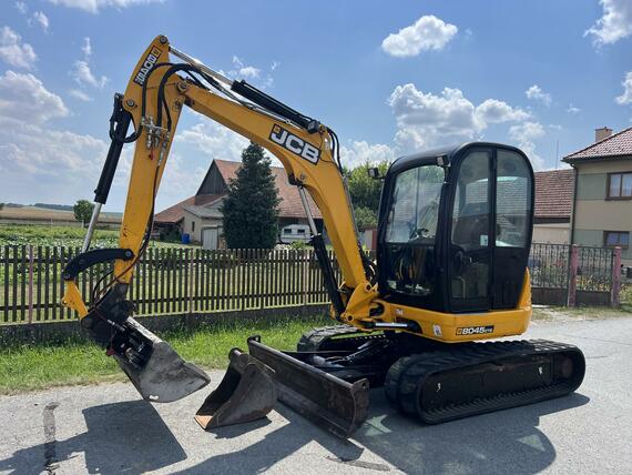 bagr JCB 8045 ZTS | 2015 | 4 400 MTH | hyd. svahovka