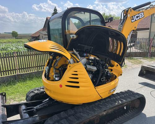 bagr JCB 8045 ZTS | 2015 | 4 400 MTH | hyd. svahovka