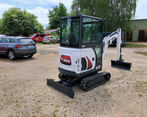 Bobcat E19
