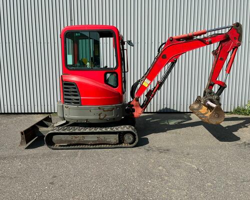 Bobcat E25