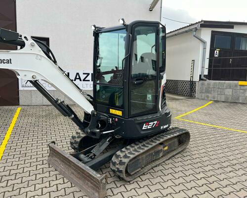 Bobcat E27Z, perfektní stav, jen 1300 mth