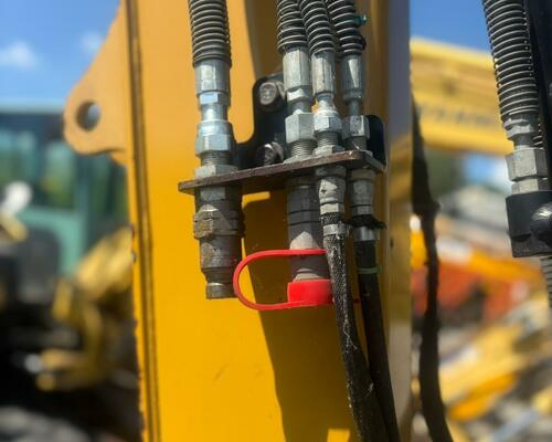 Cat 305