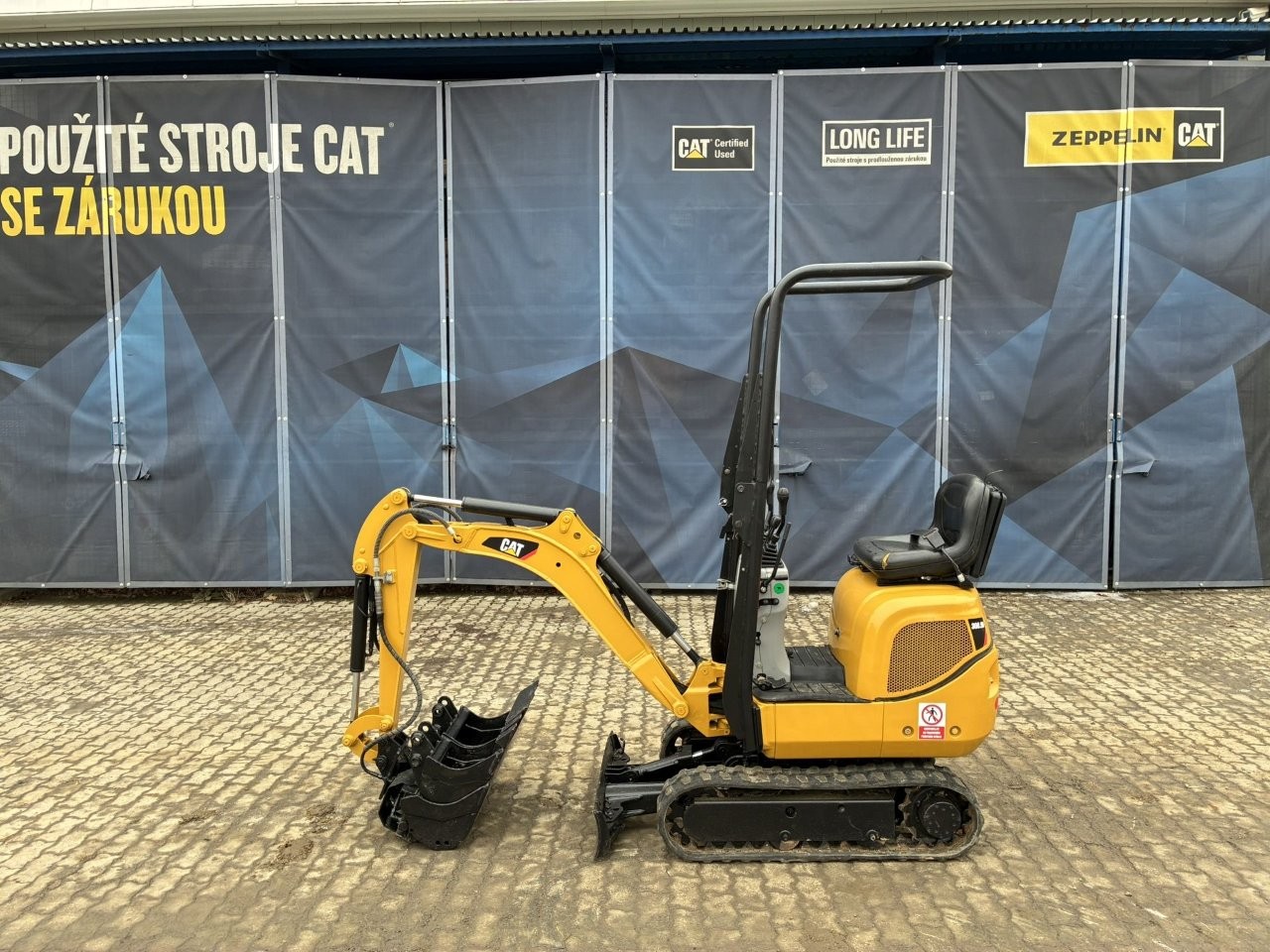 Caterpillar 300.9D