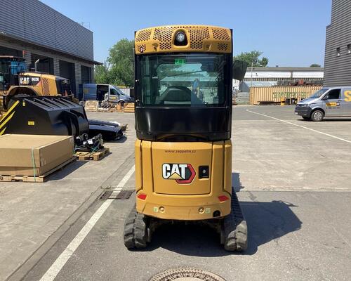 Caterpillar 301.8