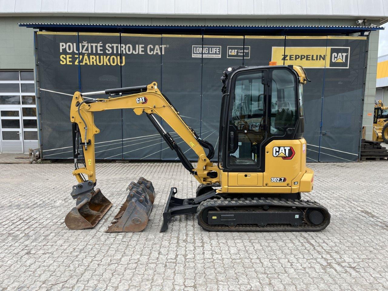 Caterpillar 302.7