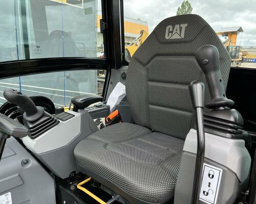 Caterpillar 302.7