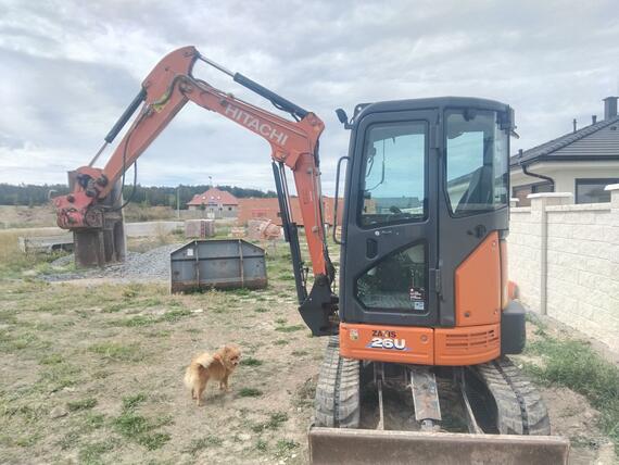 Hitachi ZX26U