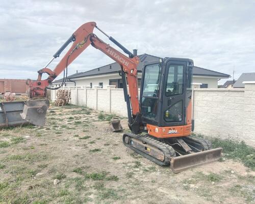 Hitachi ZX26U