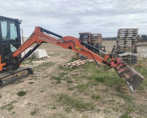 Hitachi ZX26U