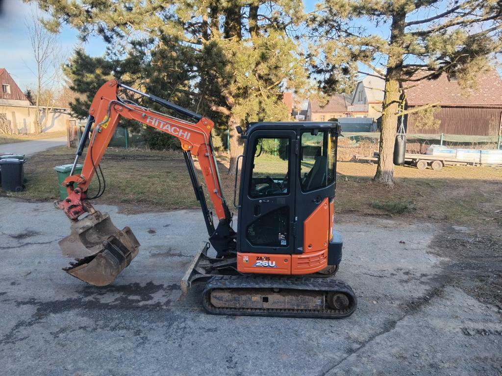 Hitachi ZX26U-6CR Powertilt