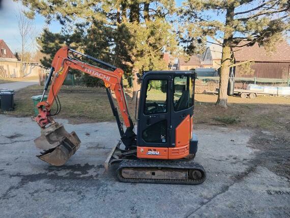 Hitachi ZX26U-6CR Powertilt