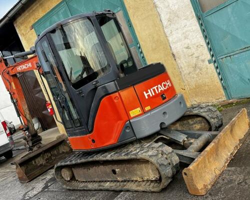 Hitachi ZX 48 U-3 CLR