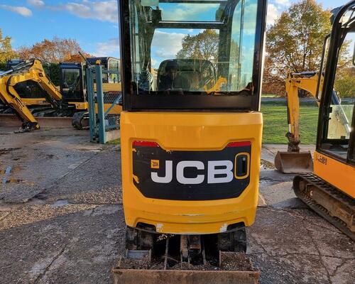 JCB 16C-1 (8018) 800mth, po servisu, roztah. pásy
