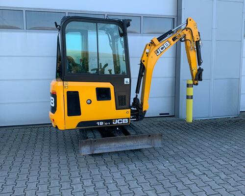 JCB 19C | ROK 2023 | 800 MOTOHODIN |