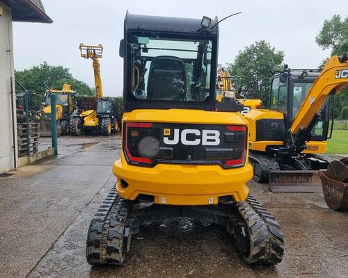 JCB 35Z - 770mth, hydr.svahovka, centrální mazání