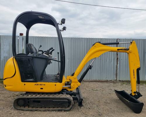 JCB 8014