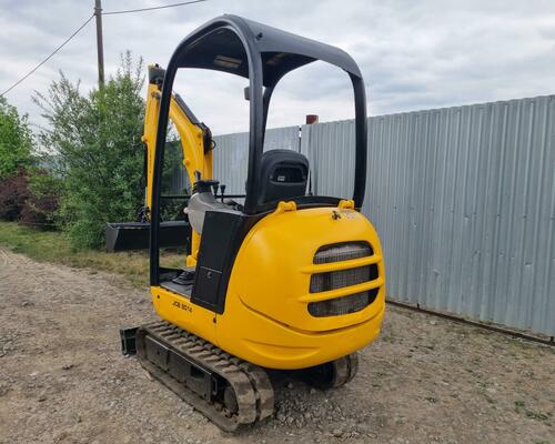 JCB 8014