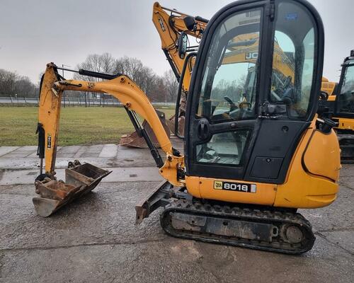 JCB 8018 2009 - 4350mth - 3 lžíce