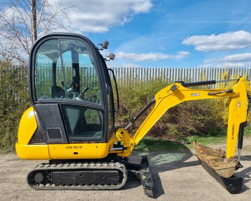 JCB 8018 CTS 