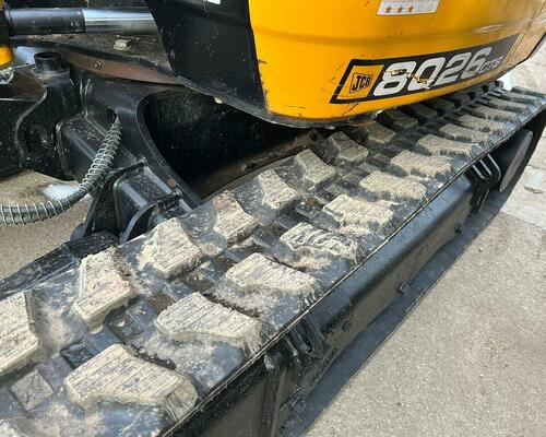 JCB 8026 CTS hydr.svahovka - TOP stav