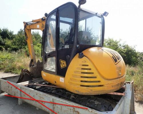 JCB 8052