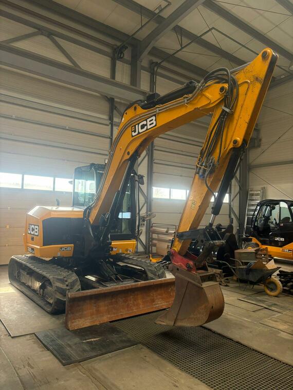 JCB 86C