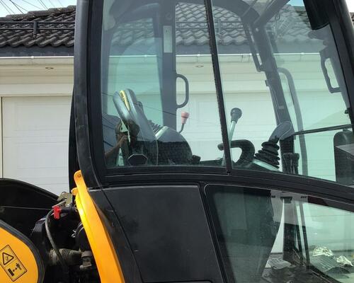 JCB 8OI8TS