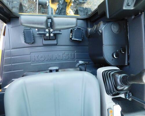 KOMATSU PC16R-3HS, 130 MTH