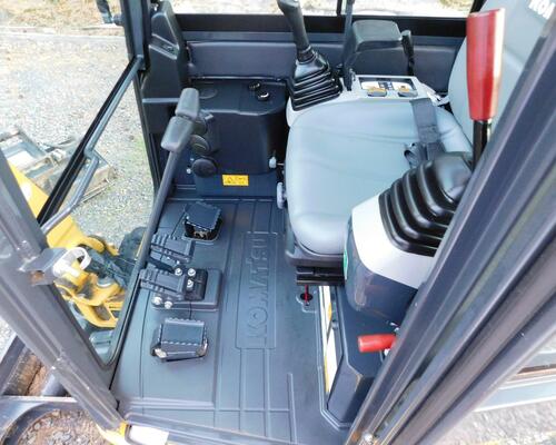 KOMATSU PC16R-3HS, 130 MTH