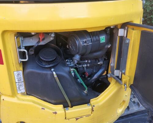 Komatsu PC16R-3HS 1.8Tuny 1700 Mth r.2019 Svahovka + podkop.