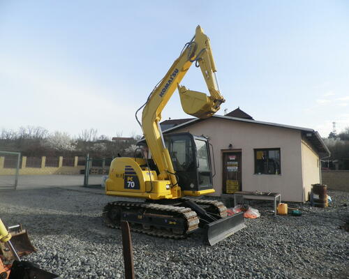 KOMATSU PC70