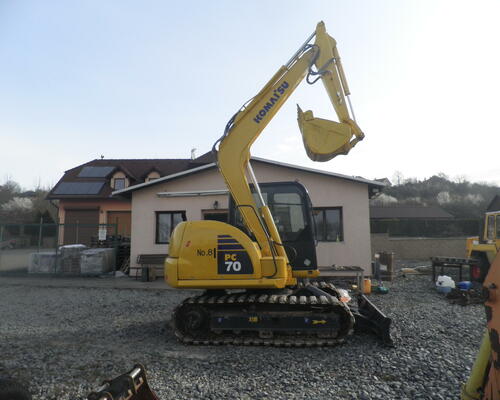 KOMATSU PC70