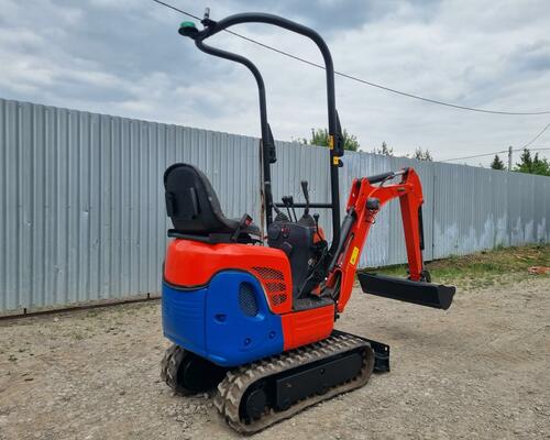 Kubota K008-3