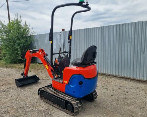 Kubota K008-3