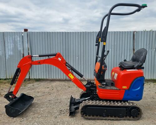 Kubota K008-3
