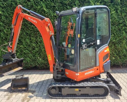 Kubota kx019-4 hyd svahovka +podkop pouze 1900 mth
