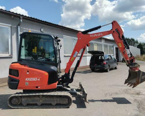 Kubota KX030-4