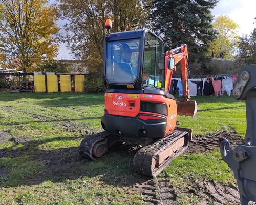 Kubota U27-4
