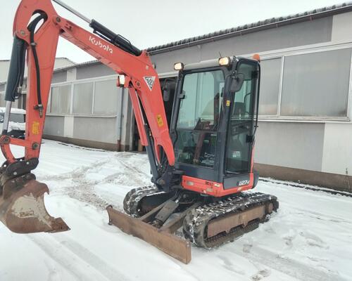 Kubota U27-4