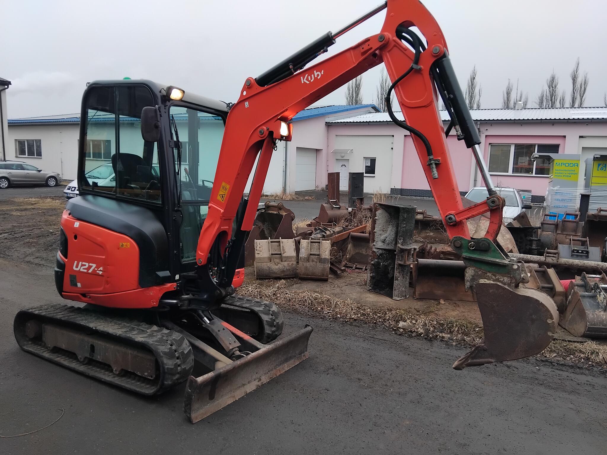 Kubota U27-4 2800kg prodloužené rameno