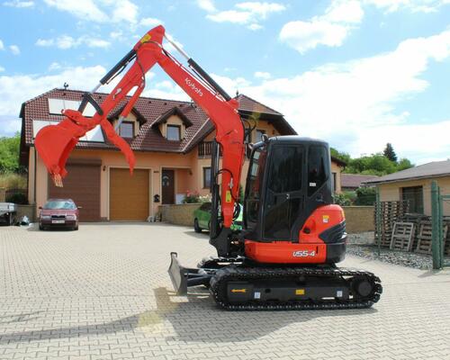 KUBOTA U55-4